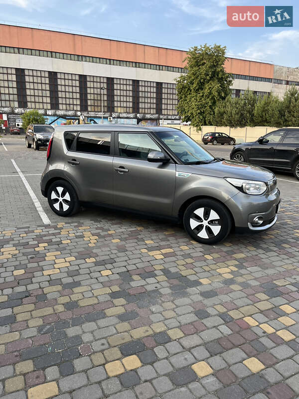 Внедорожник / Кроссовер Kia Soul 2015 в Луцке