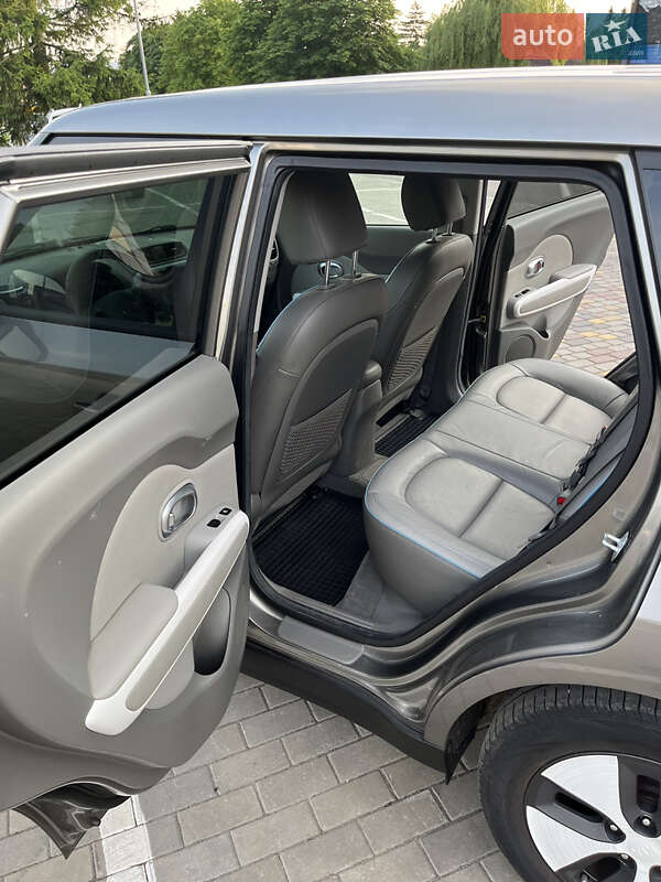 Внедорожник / Кроссовер Kia Soul 2015 в Луцке