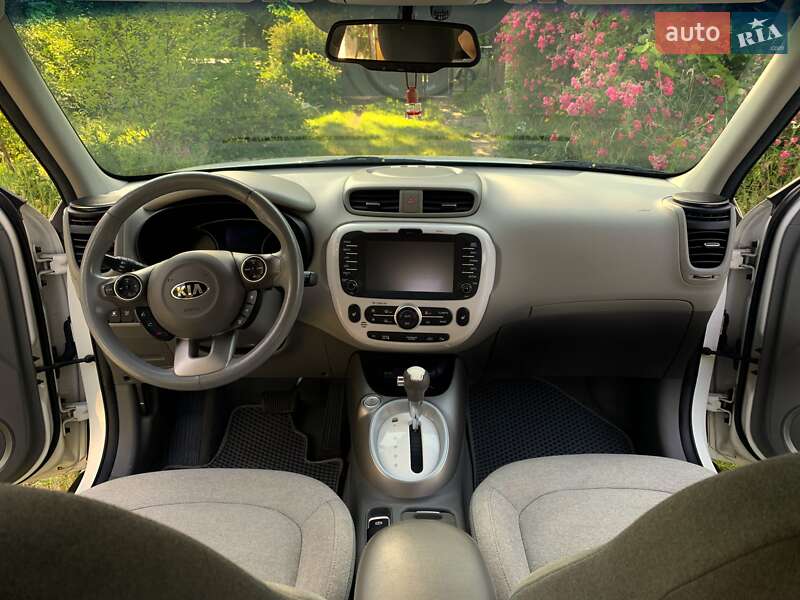 Позашляховик / Кросовер Kia Soul 2016 в Борисполі