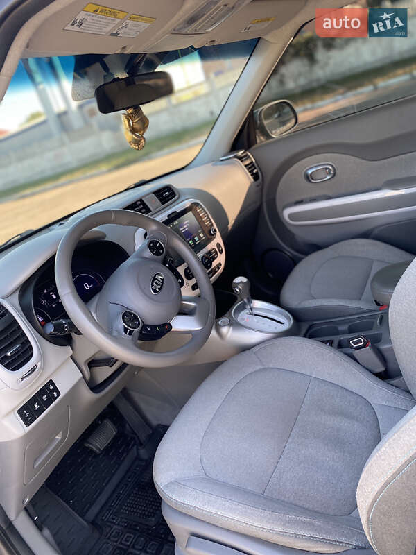 Внедорожник / Кроссовер Kia Soul 2016 в Прилуках фото 49 Внедорожник / Кроссовер Kia Soul 2016 в Прилуках