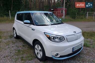 Внедорожник / Кроссовер Kia Soul 2016 в Киеве