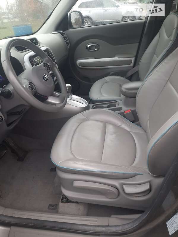 Позашляховик / Кросовер Kia Soul 2015 в Українці