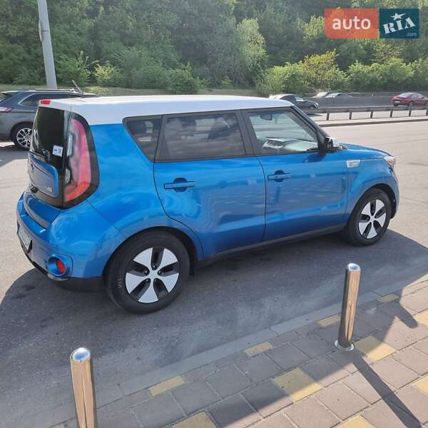 Позашляховик / Кросовер Kia Soul 2016 в Харкові