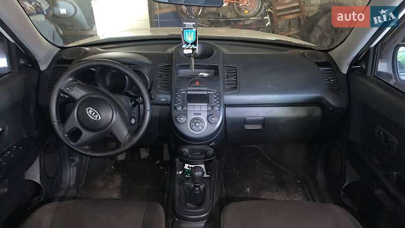 Позашляховик / Кросовер Kia Soul 2011 в Синельниковому фото 7 Позашляховик / Кросовер Kia Soul 2011 в Синельниковому