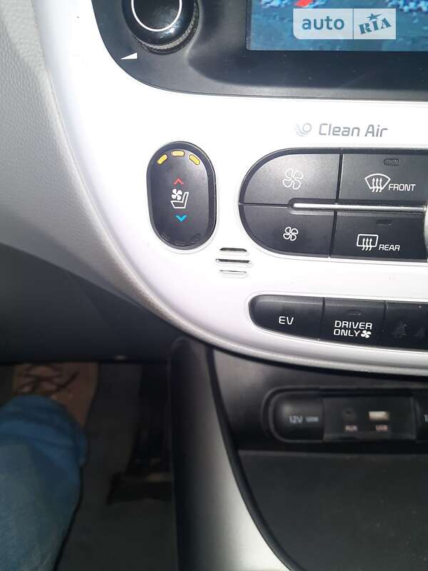 Позашляховик / Кросовер Kia Soul 2015 в Українці