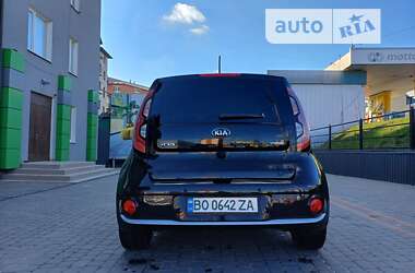 Позашляховик / Кросовер Kia Soul 2018 в Тернополі