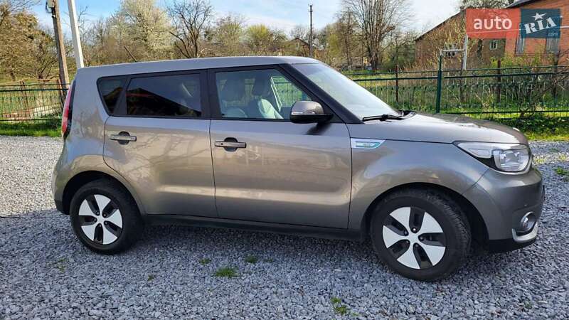 Позашляховик / Кросовер Kia Soul 2017 в Шептицькому