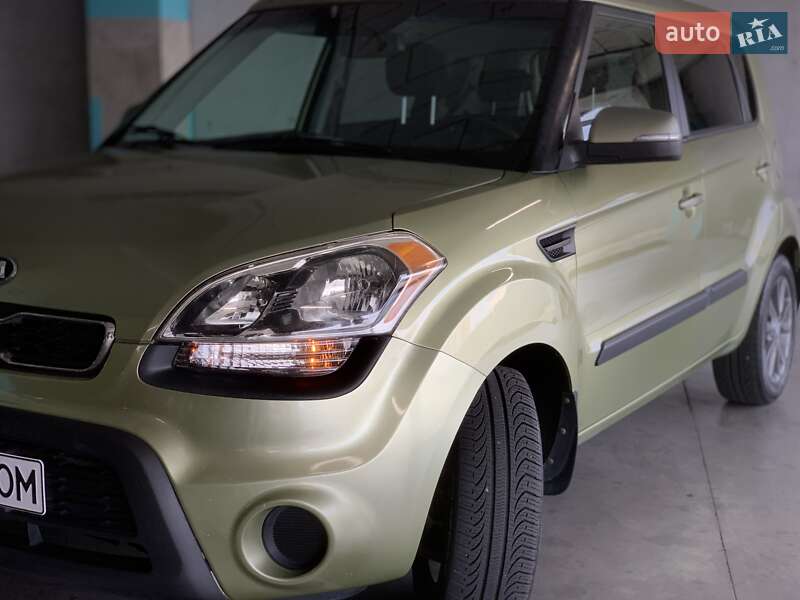 Позашляховик / Кросовер Kia Soul 2013 в Львові