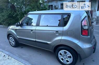 Позашляховик / Кросовер Kia Soul 2011 в Києві