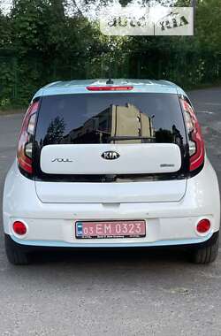 Позашляховик / Кросовер Kia Soul 2014 в Львові