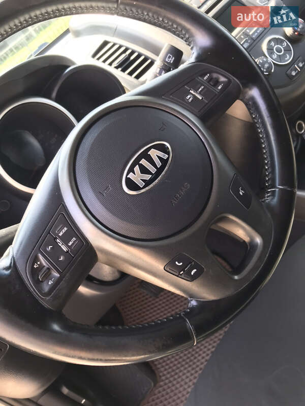 Позашляховик / Кросовер Kia Soul 2013 в Харкові