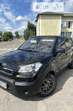 Позашляховик / Кросовер Kia Soul 2010 в Краснограді