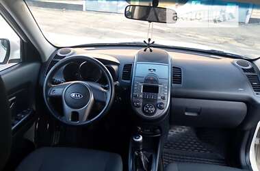 Позашляховик / Кросовер Kia Soul 2009 в Пирятині