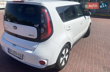Внедорожник / Кроссовер Kia Soul 2015 в 
