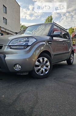 Позашляховик / Кросовер Kia Soul 2010 в Києві