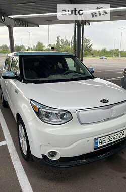 Внедорожник / Кроссовер Kia Soul 2015 в Кривом Роге