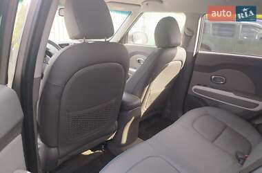 Позашляховик / Кросовер Kia Soul 2015 в 