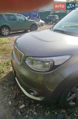 Позашляховик / Кросовер Kia Soul 2015 в 