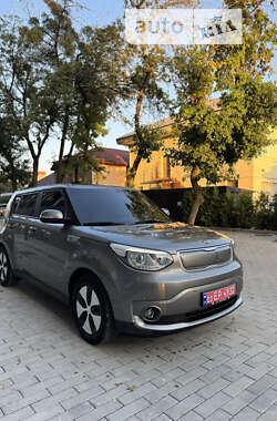 Позашляховик / Кросовер Kia Soul 2015 в Ужгороді