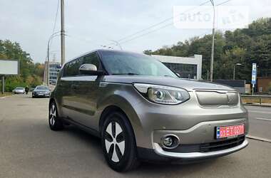 Позашляховик / Кросовер Kia Soul 2016 в Києві