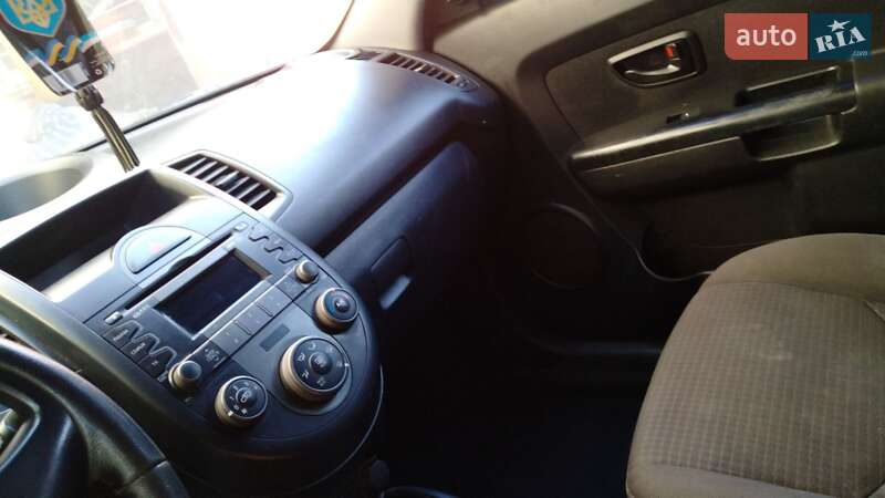 Позашляховик / Кросовер Kia Soul 2011 в Синельниковому фото 12 Позашляховик / Кросовер Kia Soul 2011 в Синельниковому