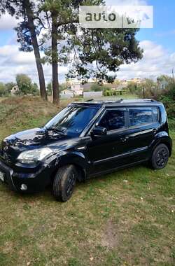 Позашляховик / Кросовер Kia Soul 2010 в Києві