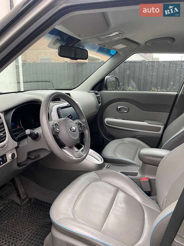 Позашляховик / Кросовер Kia Soul 2015 в Луцьку