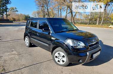 Позашляховик / Кросовер Kia Soul 2010 в Звягелі