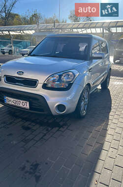 Позашляховик / Кросовер Kia Soul 2011 в Києві