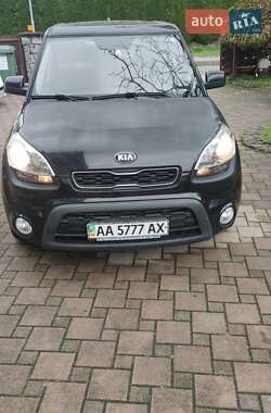 Позашляховик / Кросовер Kia Soul 2013 в Києві
