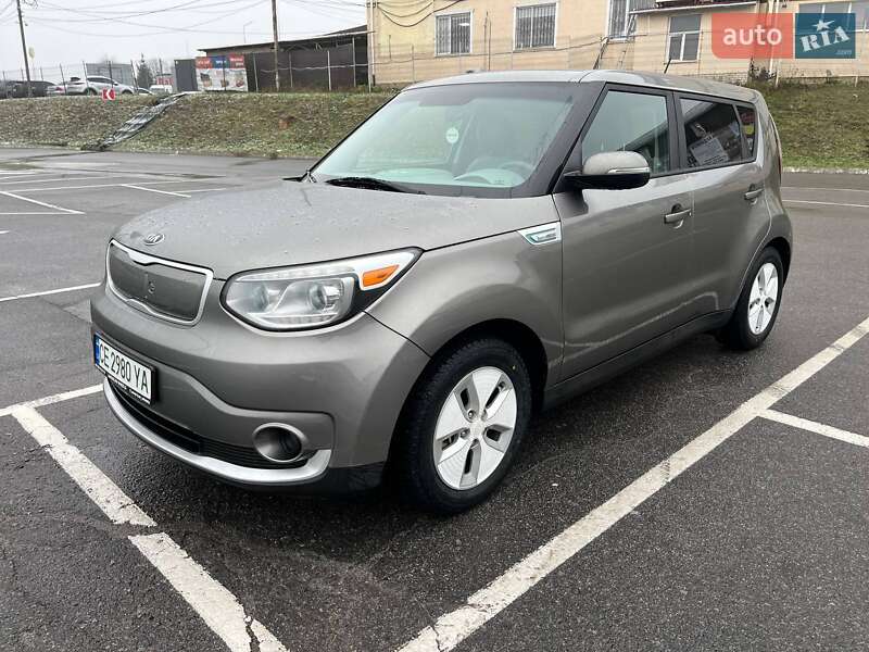 Позашляховик / Кросовер Kia Soul 2016 в Вінниці