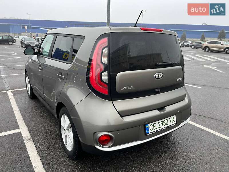 Позашляховик / Кросовер Kia Soul 2016 в Вінниці