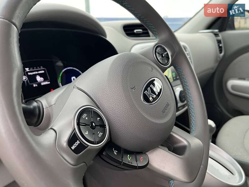 Позашляховик / Кросовер Kia Soul 2016 в Вінниці