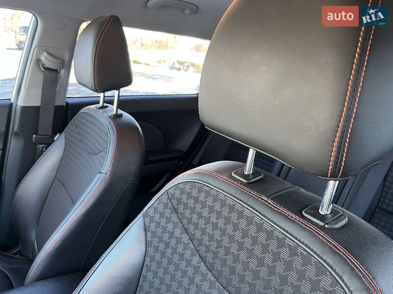 Внедорожник / Кроссовер Kia Soul 2017 в Киеве фото 46 Внедорожник / Кроссовер Kia Soul 2017 в Киеве