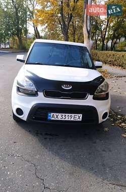 Позашляховик / Кросовер Kia Soul 2012 в Харкові