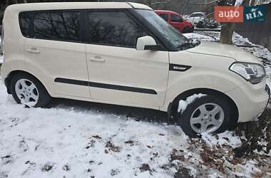 Позашляховик / Кросовер Kia Soul 2010 в Харкові