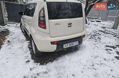 Позашляховик / Кросовер Kia Soul 2010 в Харкові