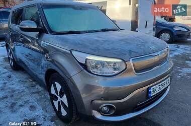 Позашляховик / Кросовер Kia Soul 2015 в Рівному