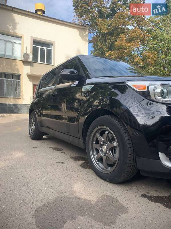 Позашляховик / Кросовер Kia Soul 2016 в Одесі