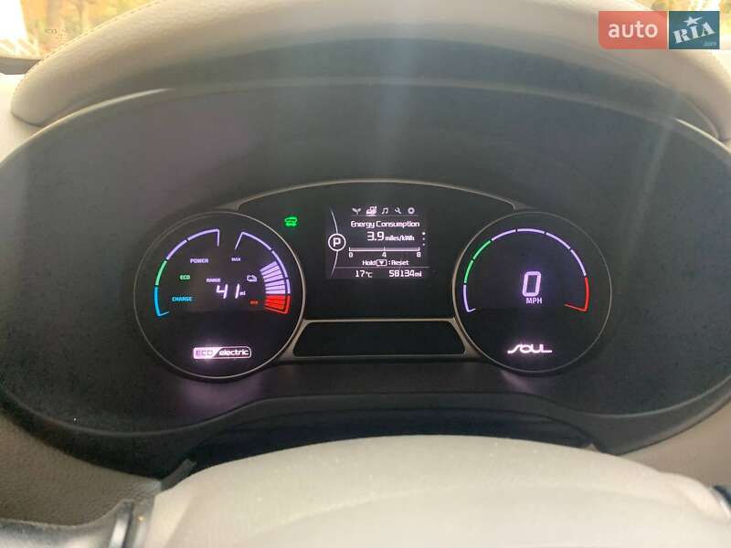 Позашляховик / Кросовер Kia Soul 2016 в Одесі