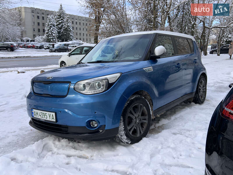 Позашляховик / Кросовер Kia Soul 2014 в Житомирі