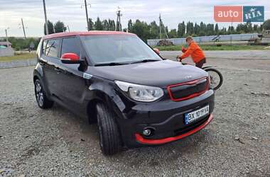 Позашляховик / Кросовер Kia Soul 2016 в Чернівцях