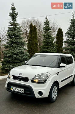 Позашляховик / Кросовер Kia Soul 2013 в Харкові