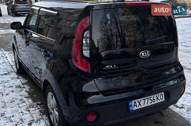 Внедорожник / Кроссовер Kia Soul 2018 в Черновцах