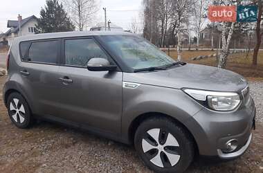 Внедорожник / Кроссовер Kia Soul 2015 в Львове