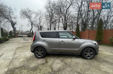 Внедорожник / Кроссовер Kia Soul 2015 в Измаиле