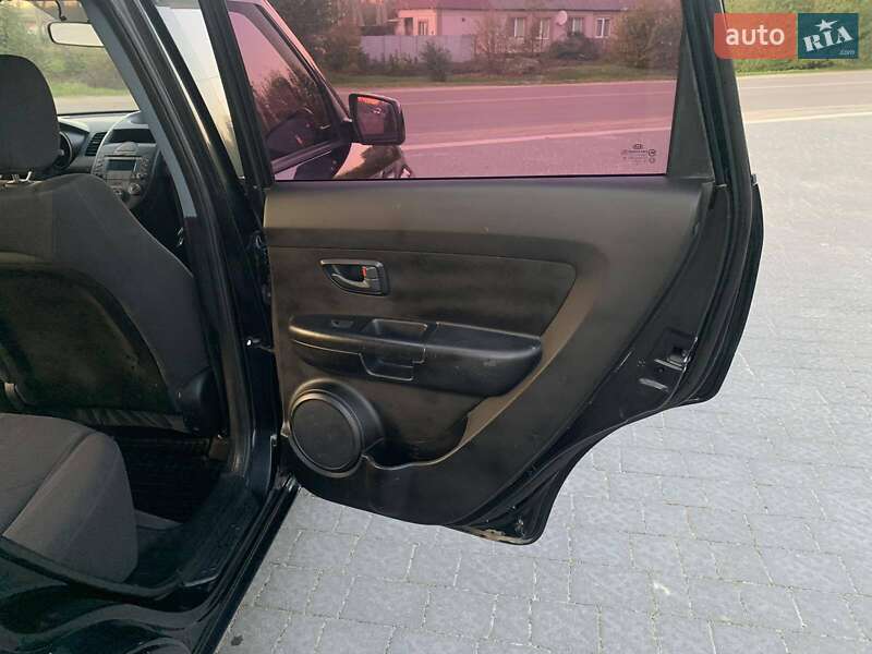 Внедорожник / Кроссовер Kia Soul 2009 в Кременце фото 7 Внедорожник / Кроссовер Kia Soul 2009 в Кременце