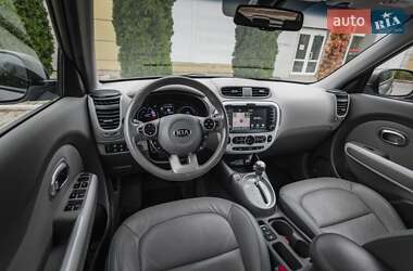 Внедорожник / Кроссовер Kia Soul 2017 в 