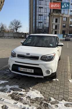 Позашляховик / Кросовер Kia Soul 2017 в 