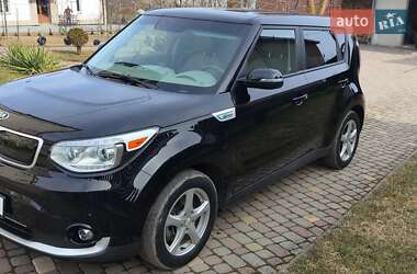 Позашляховик / Кросовер Kia Soul 2015 в Львові